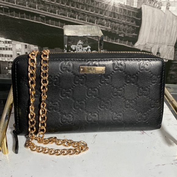 Gucci Handbags - Authentic Gucci Guccissima Zippy Wallet